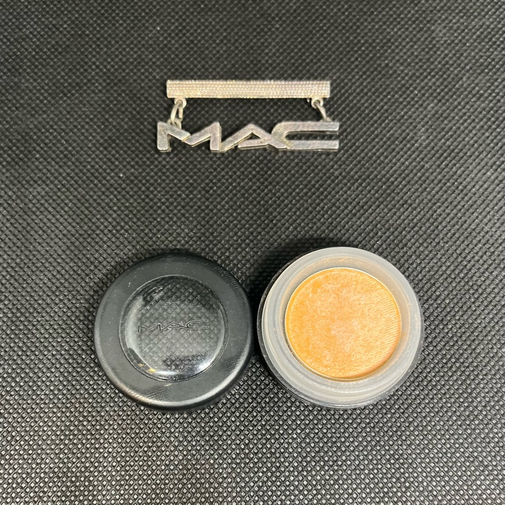90”s Vintage MAC Eyeshadow in Color “Motif” - Great Condition! - Collectible